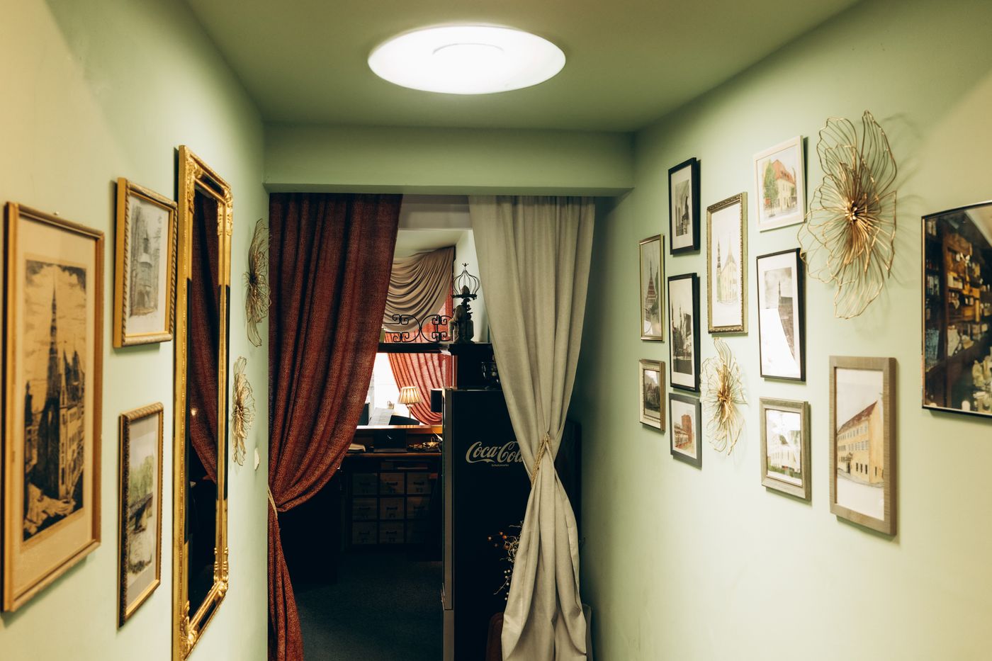 Hallway with pictures of Zwickau